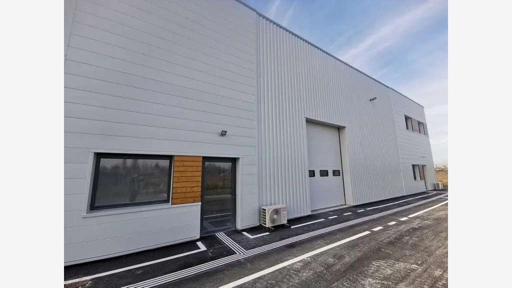 À louer locaux d'activités 389m² en ZA à Bétheny