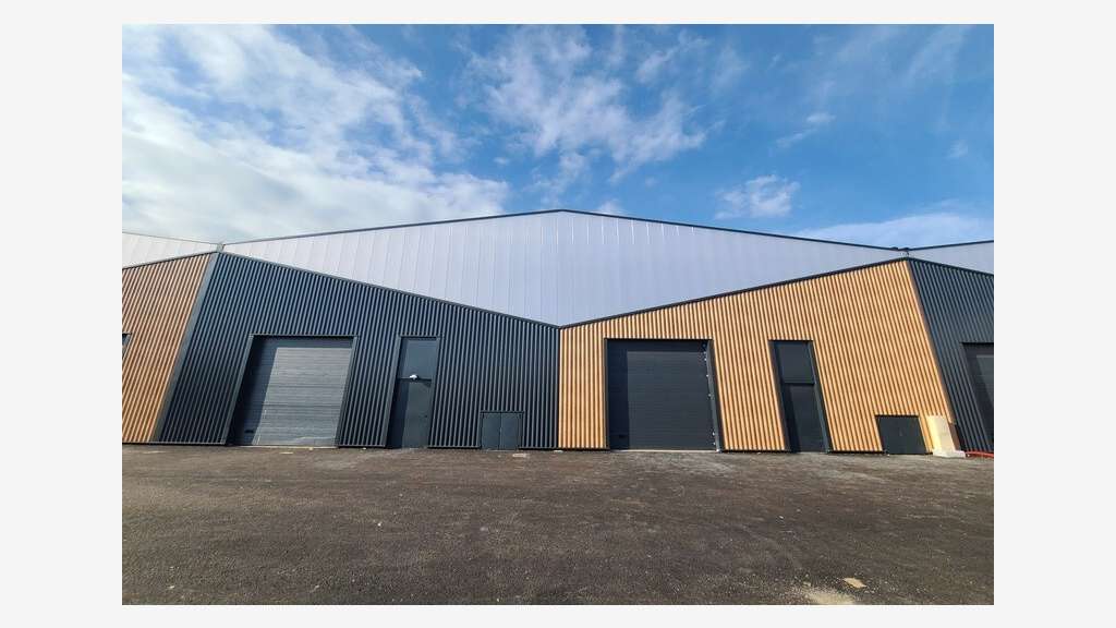 Local d'activité 265m² à louer à Béziers Capiscol