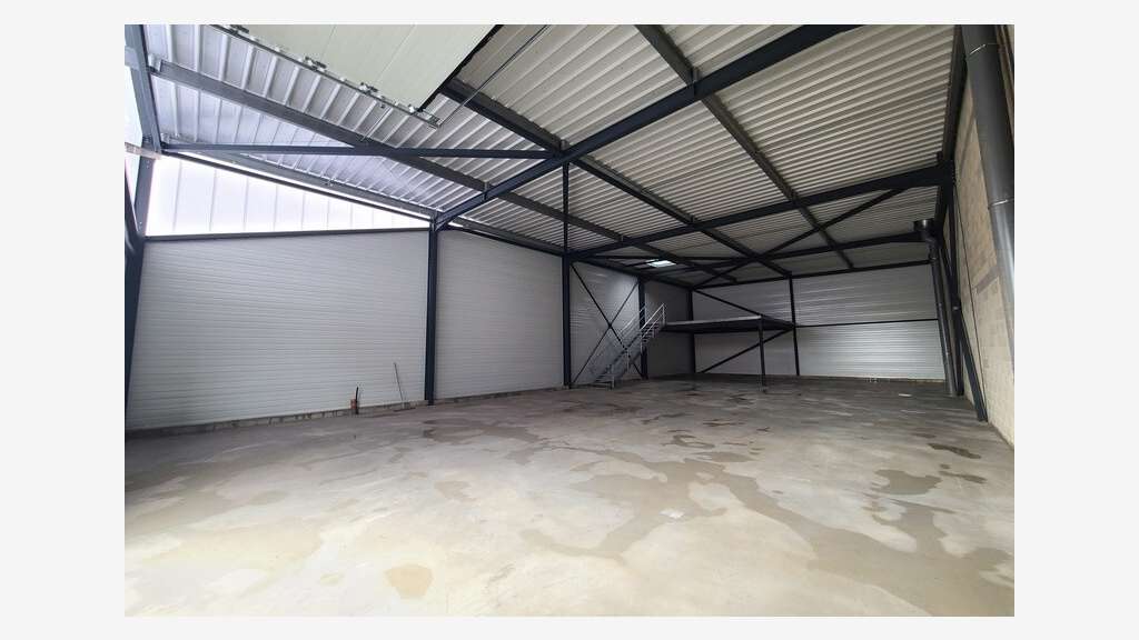 Local d'activité 265m² à louer à Béziers Capiscol