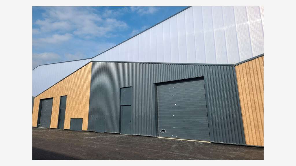 Local d'activité 265m² à louer à Béziers Capiscol