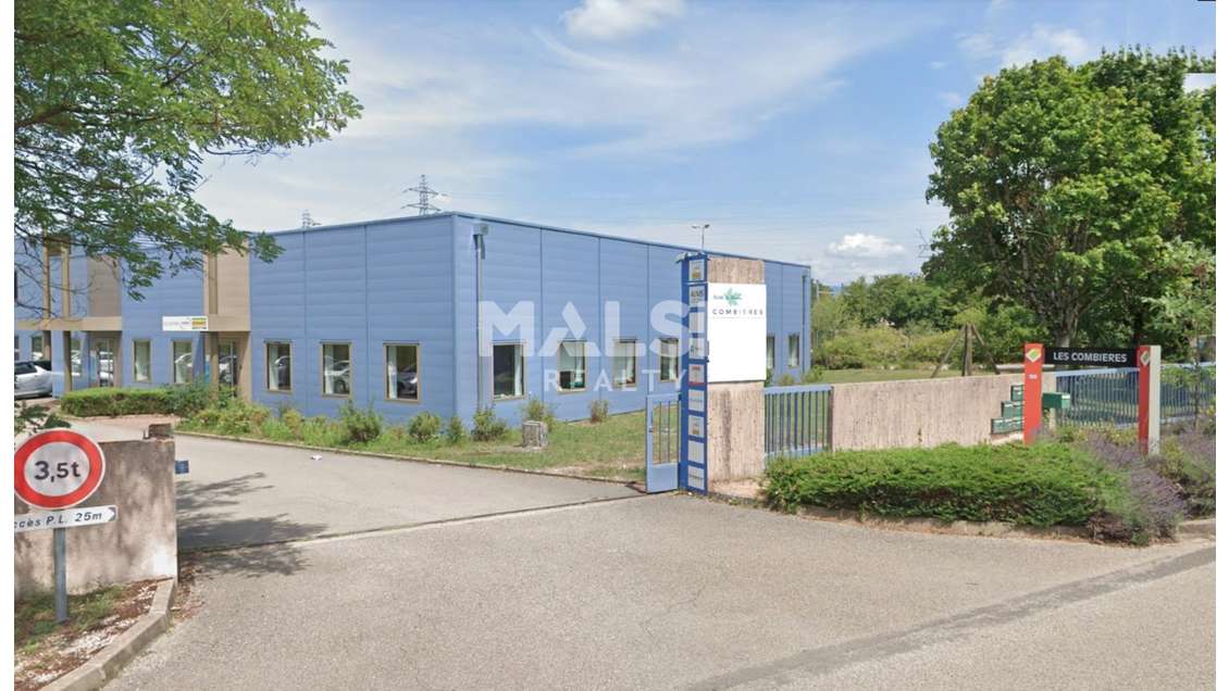 Locaux d'activités à louer 767m² divisible à Blyes