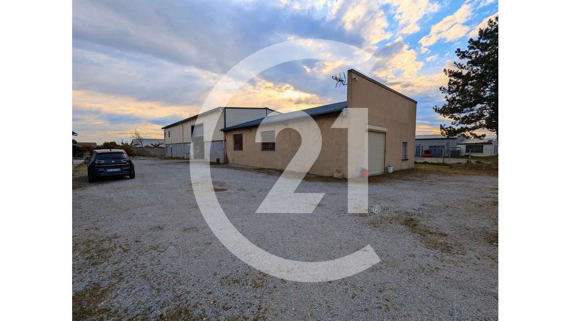 Local d'activité 470m² à louer à Bourg de Péage