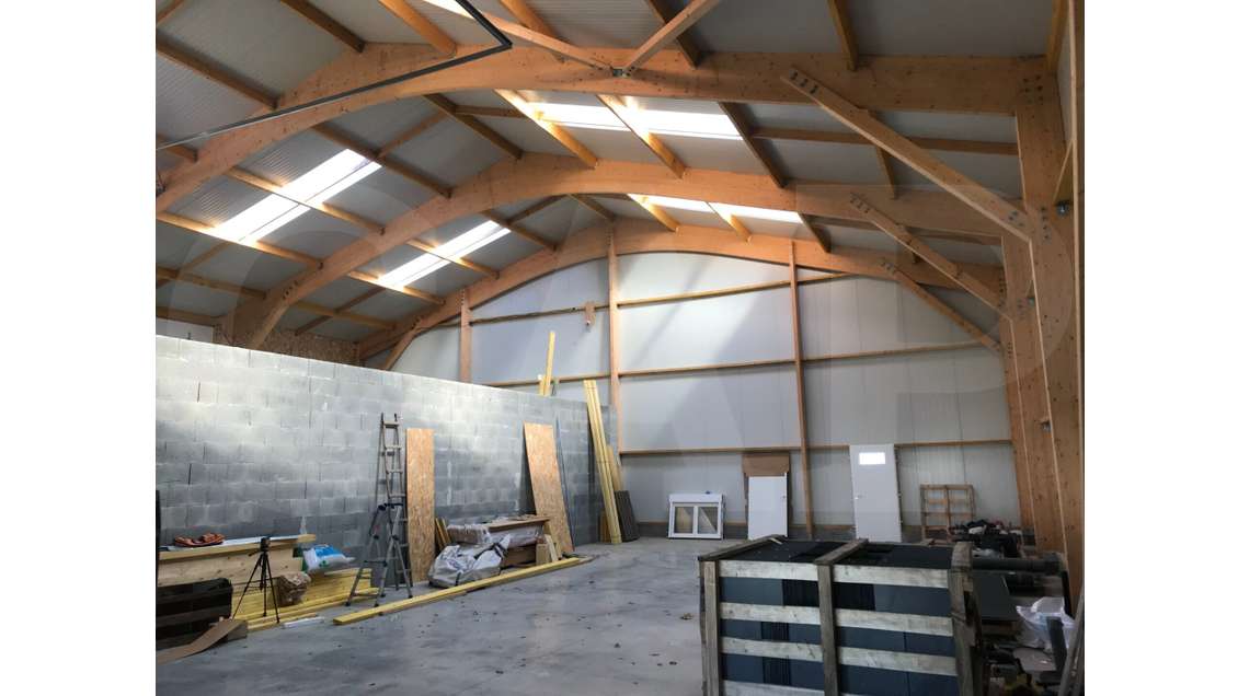 Cellule d'activité 200m² à Bréal-sous-Montfort