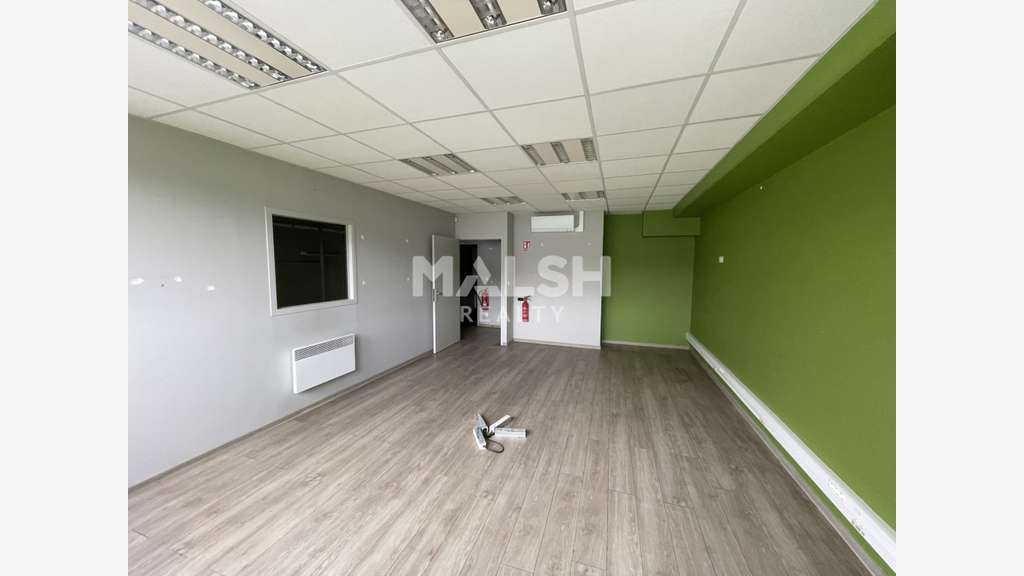 A louer local d'activités 348m² en ZA à Brignais