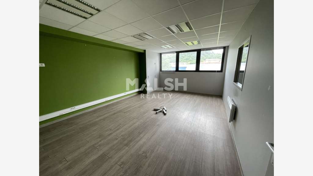 A louer local d'activités 348m² en ZA à Brignais