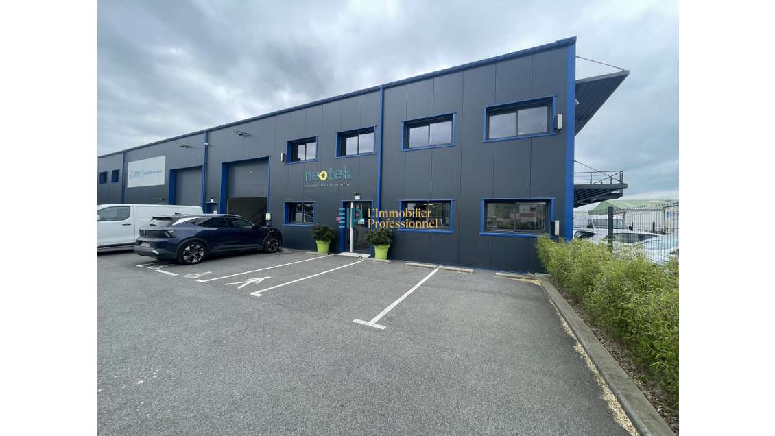 A louer local d'activité 457m² à Caudan Kerpont