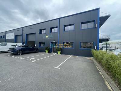 Location Locaux d'activités - Entrepôts à Caudan