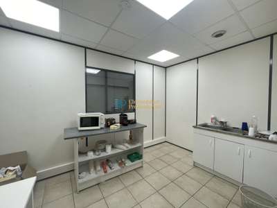 Location Locaux d'activités - Entrepôts à Caudan