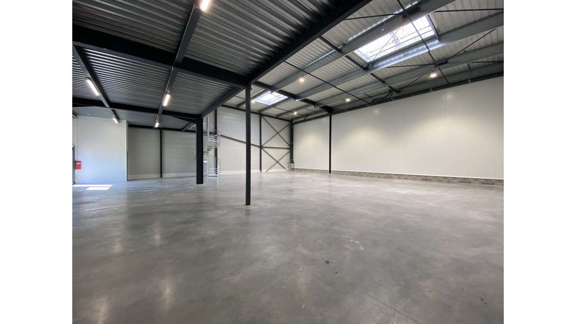 Locaux neufs de 311 à 474m² à louer à Chartres