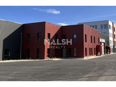 Location Locaux d'activités - Entrepôts à Chassieu