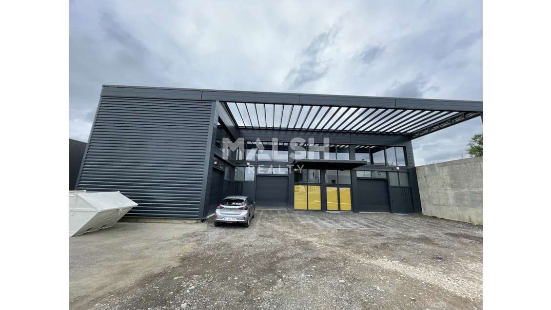 Loue local d'activités 240m² à Chazay d'Azergues