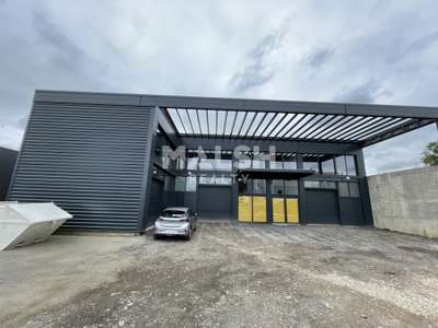 Loue local d'activités 240m² à Chazay d'Azergues