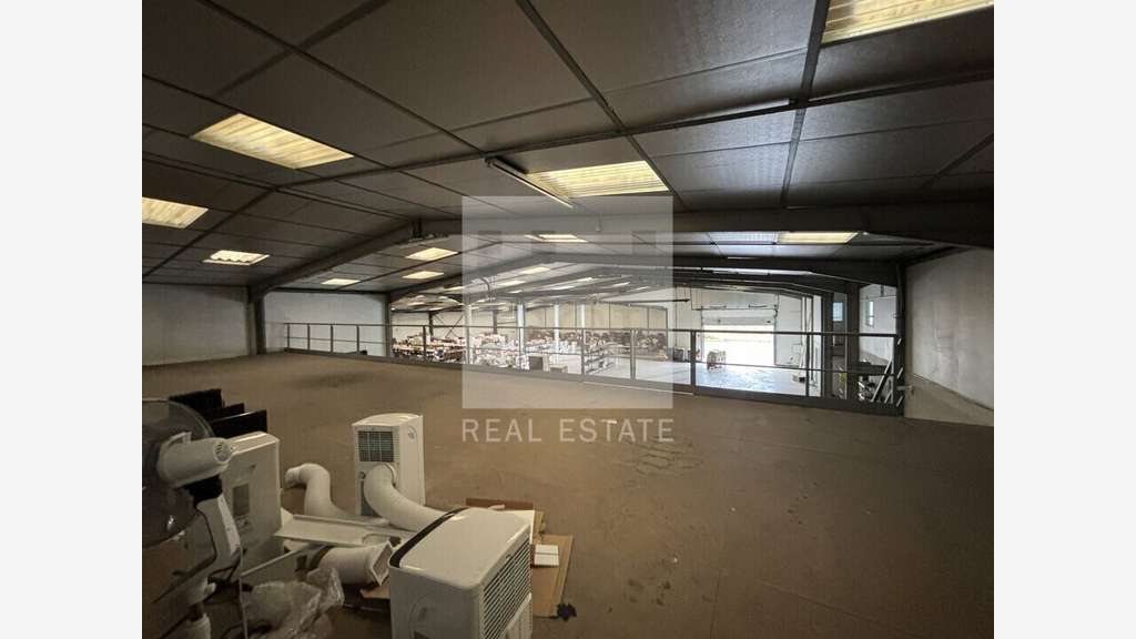 Local activité 1580m² à louer Civrieux d'Azergues
