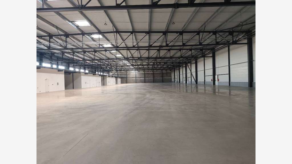 Locaux neufs 10554m² à louer à Clermont-Ferrand