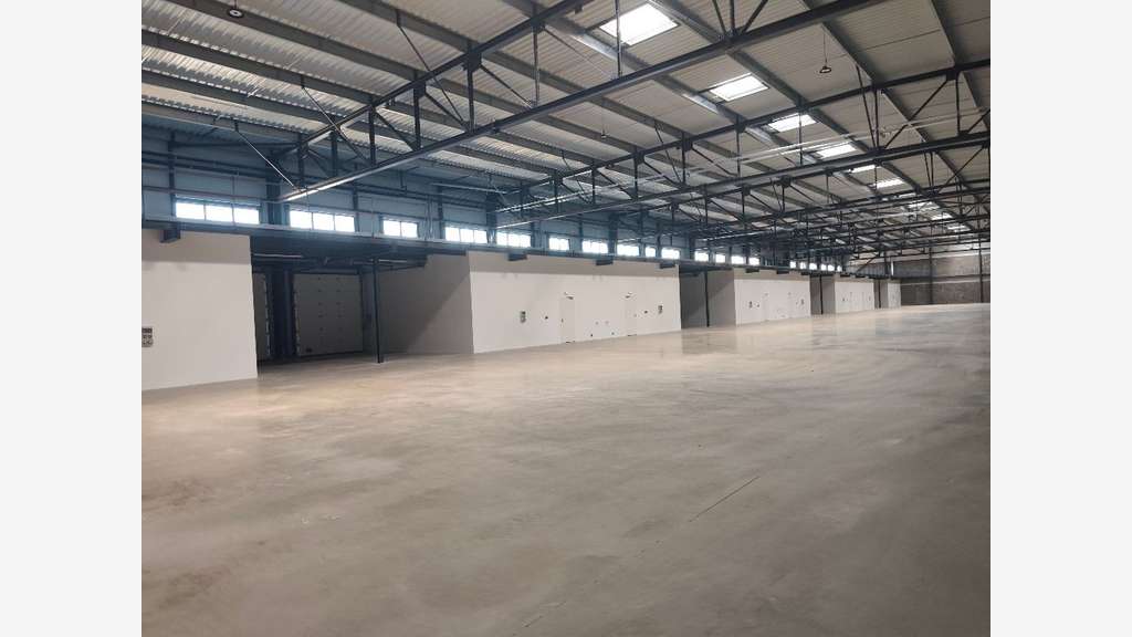 Locaux 4353m² à louer Clermont-Ferrand Gravanches