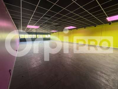 Location Locaux commerciaux - Boutiques à Compiègne