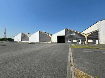 Bâtiment industriel 6388m² à louer à Calais (62)