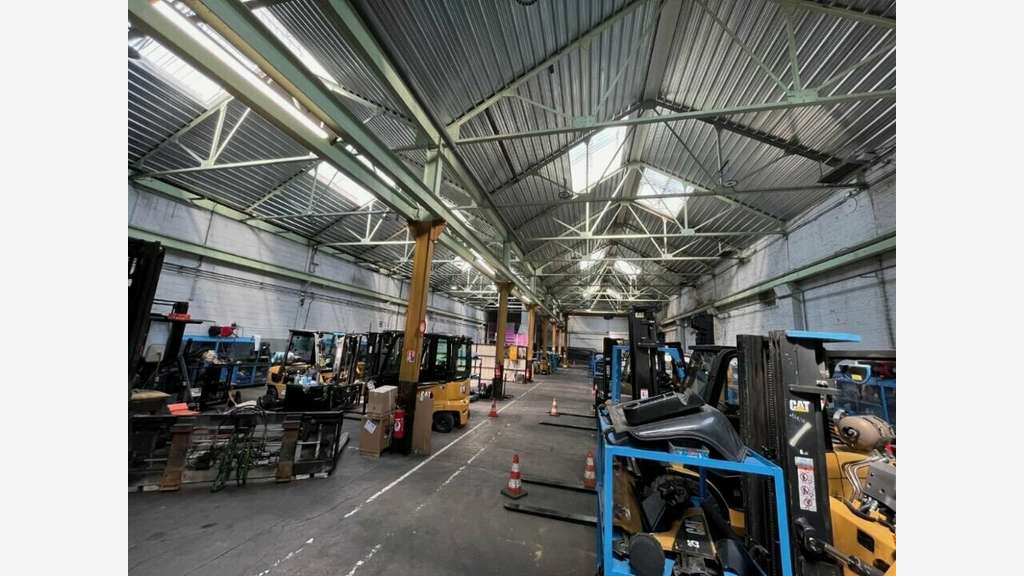 Entrepôt 3014m² à louer parc d'activités Coquelles