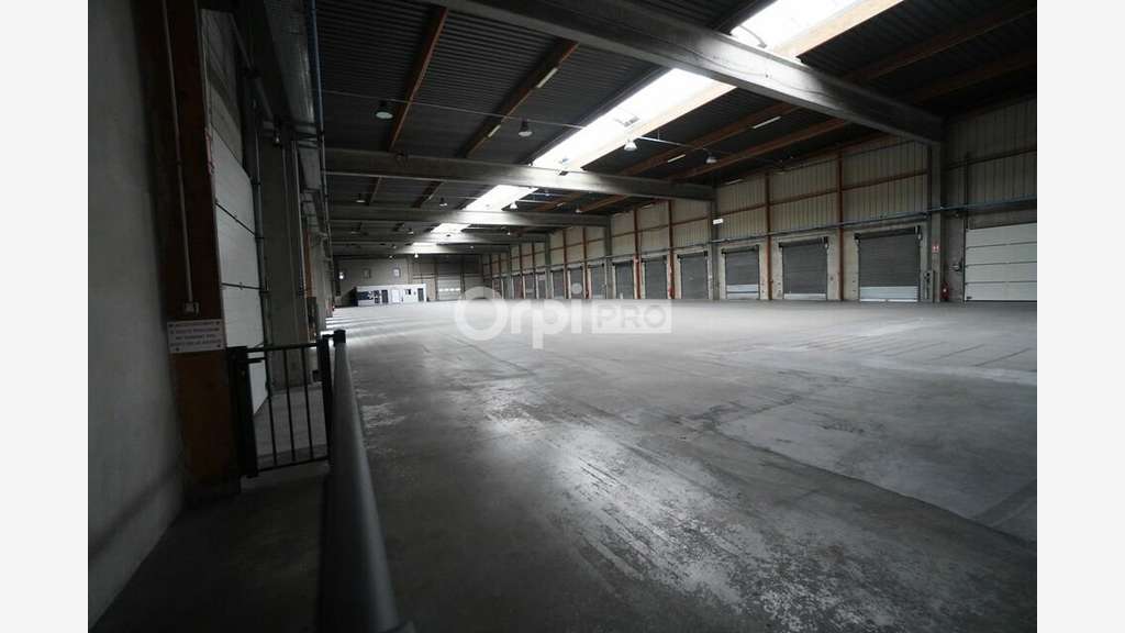 Messagerie à louer de 4 412m² Cap Nord Dijon