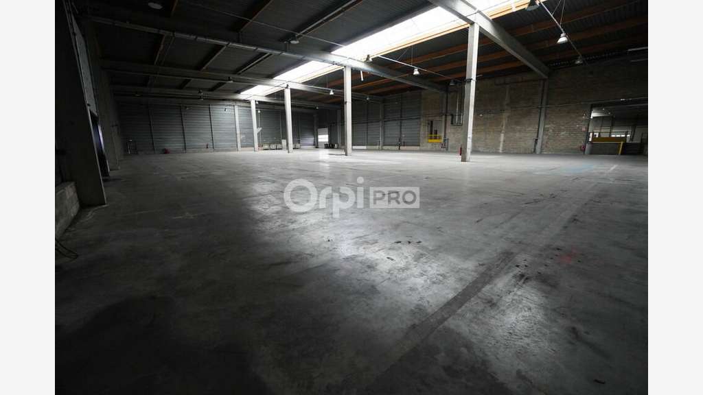 Messagerie à louer de 4 412m² Cap Nord Dijon