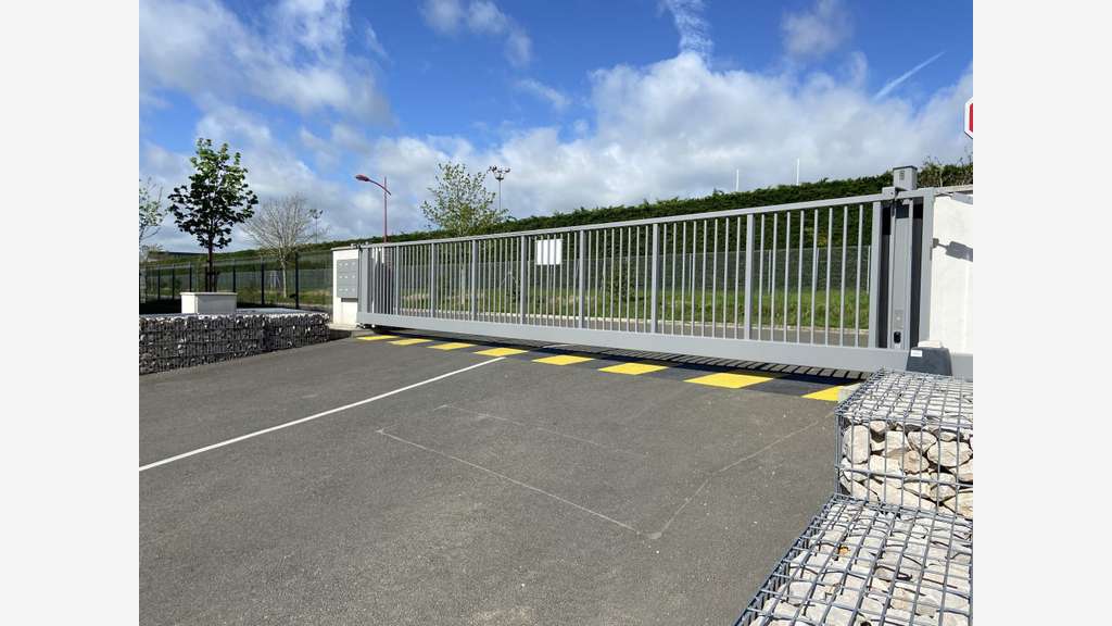 A louer locaux programme neuf à Dreux N12