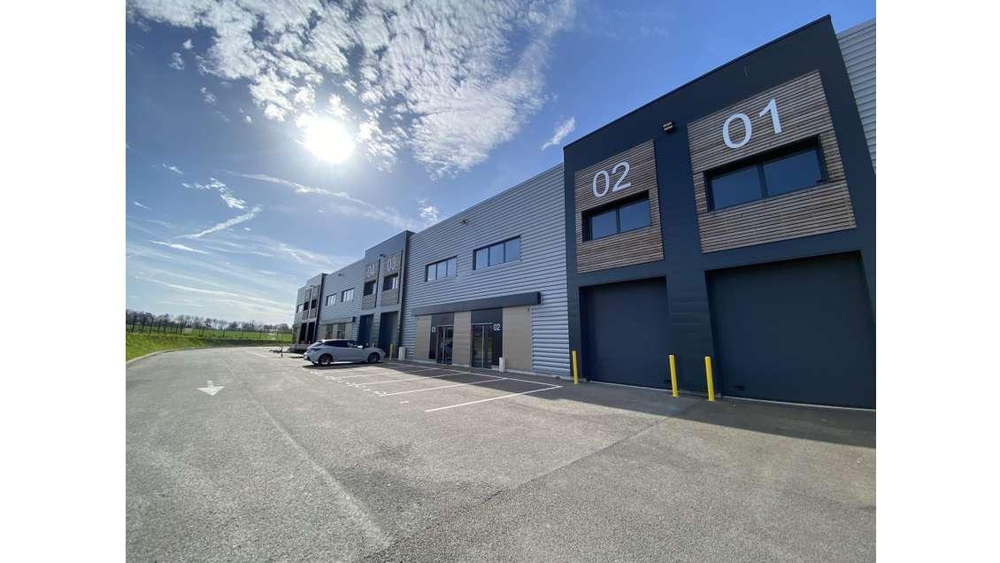 Cellule d'activités à louer à Droue-sur-Drouette