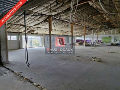A louer local pro 950m² ZI La Jalassière Eguilles