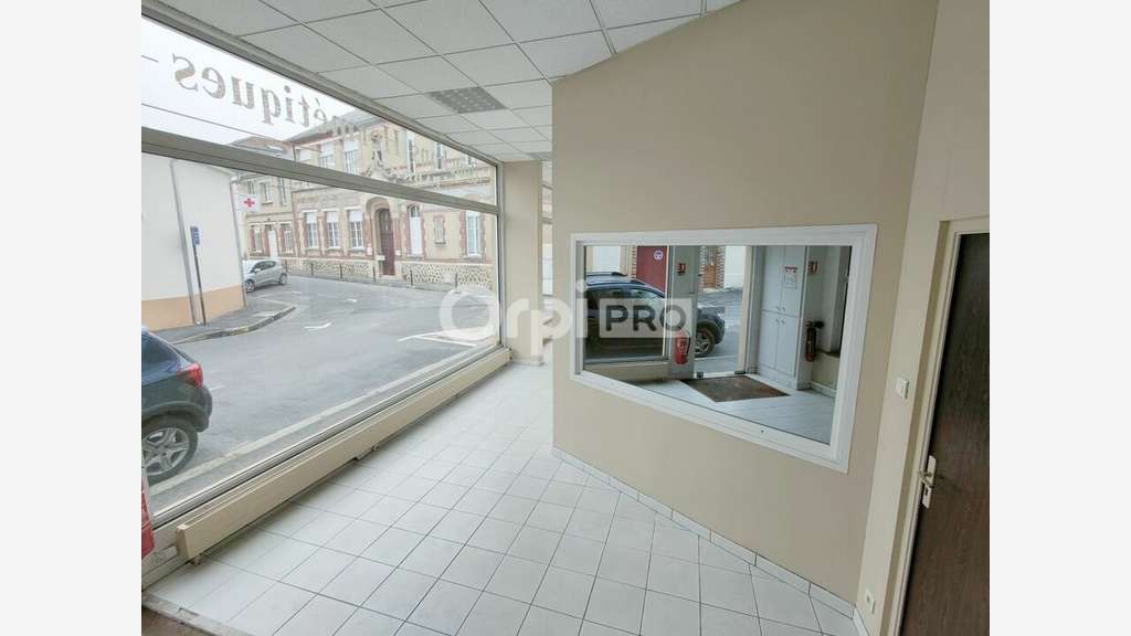 A louer local d'activité de 898m² à Epernay