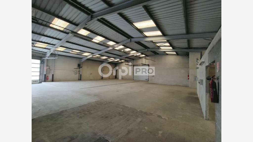 A louer local d'activité de 898m² à Epernay