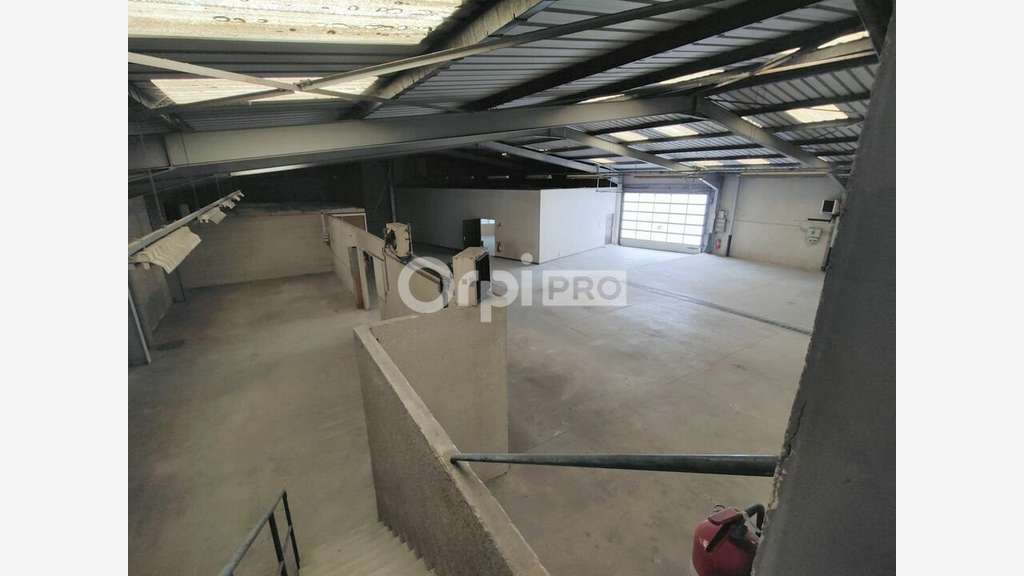 A louer local d'activité de 898m² à Epernay