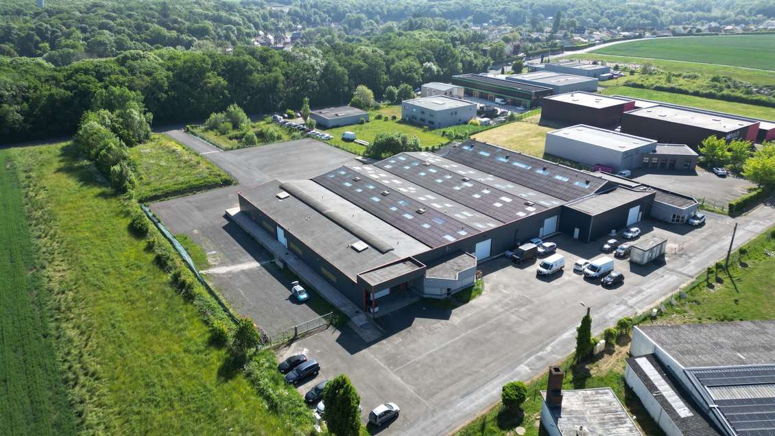 Cellule d'activité divisible à louer à Gasville 