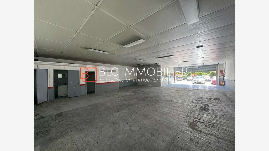 Local d'activités de 190m² à louer à Gemenos 13420
