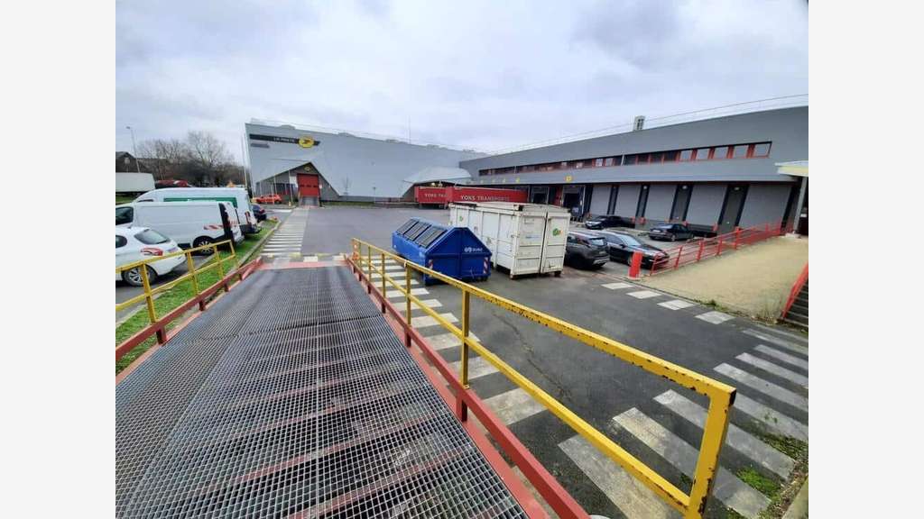 À Louer entrepôt logistique 10531m² Gennevilliers