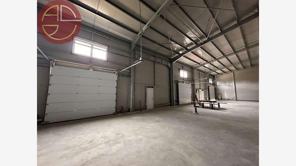 À louer entrepôt neuf 130m² à Grisolles