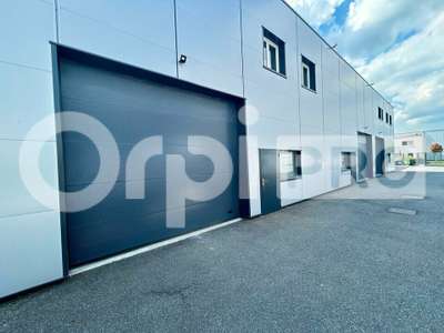 Location Locaux d'activités - Entrepôts à Guibeville