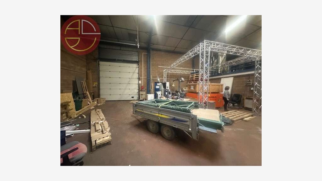 A louer entrepôt bureaux de 650m² à l'Union
