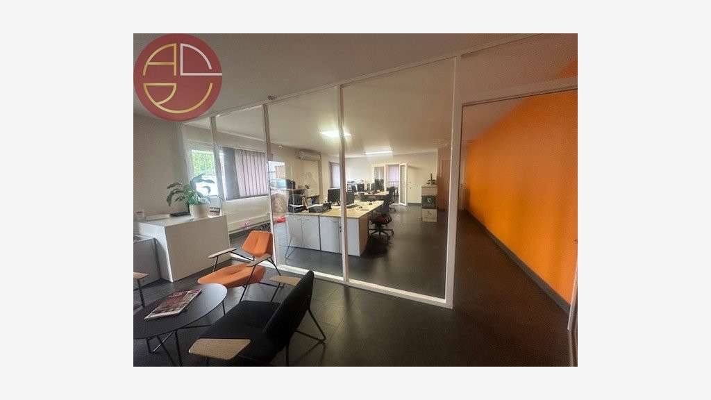 A louer entrepôt bureaux de 650m² à l'Union