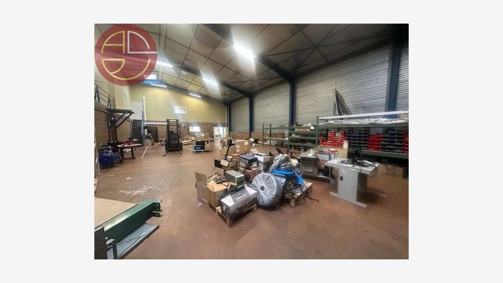 A louer entrepôt bureaux de 650m² à l'Union