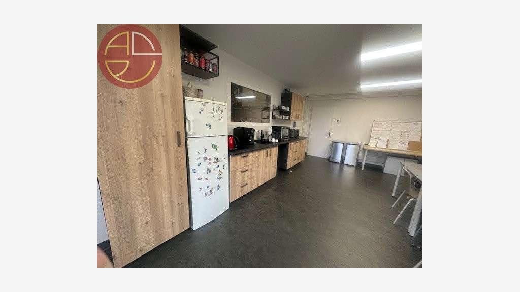 A louer entrepôt bureaux de 650m² à l'Union