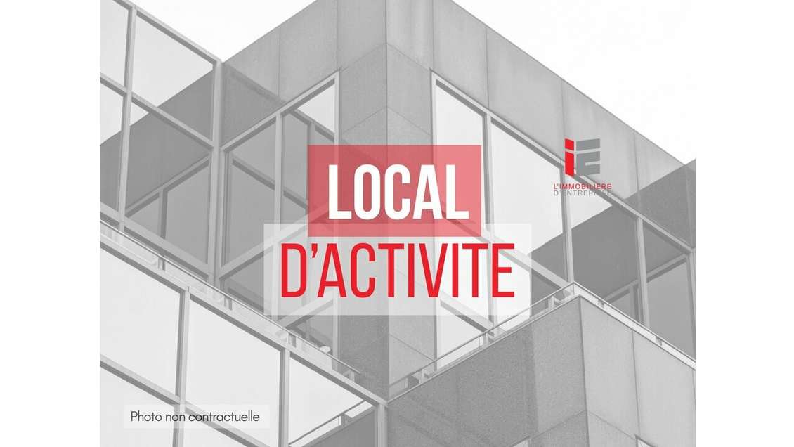 Local d'activité 590m² à louer à La Mézière