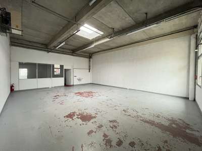 Location Locaux d'activités - Entrepôts à La Verrière