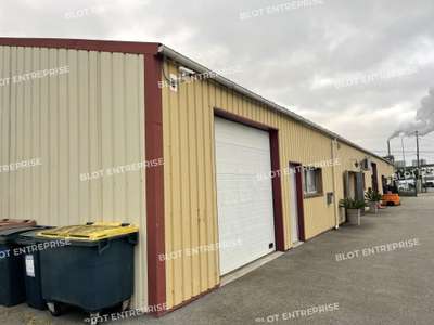 A louer local d'activités 359m² en ZI à Lanester
