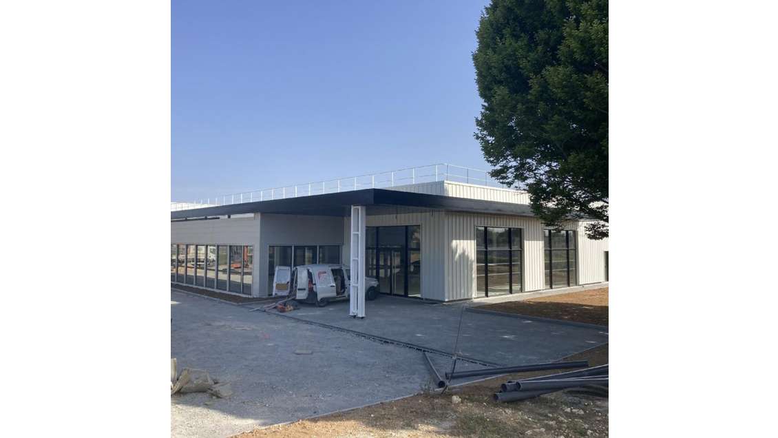 A louer entrepôt logistique 8170m² sur Châteauroux