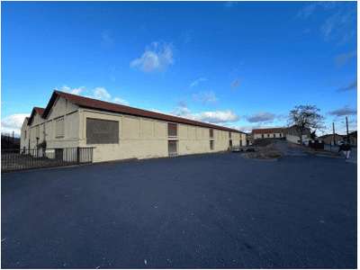 A louer entrepôt industriel 8000m² div à Lézignan 