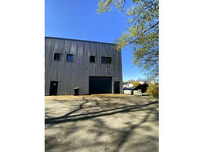 Location Locaux d'activités - Entrepôts à Malville