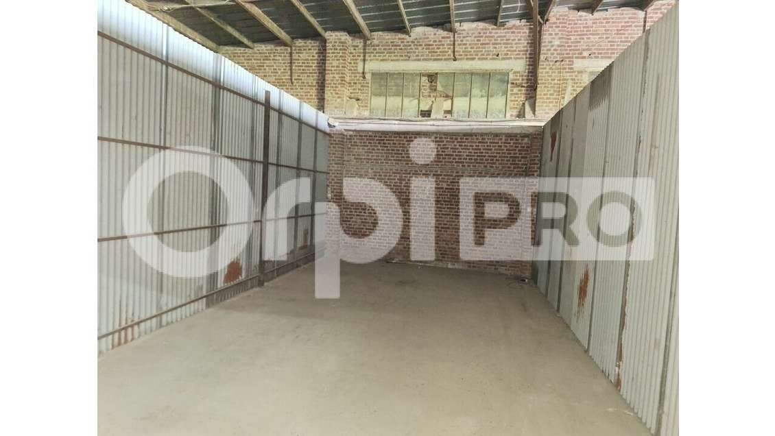 MARGNY-LÈS-COMPIÈGNE ENTREPÔT à louer