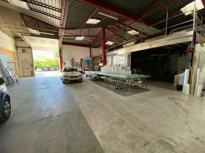 Location Locaux d'activités - Entrepôts à Marseille 11e