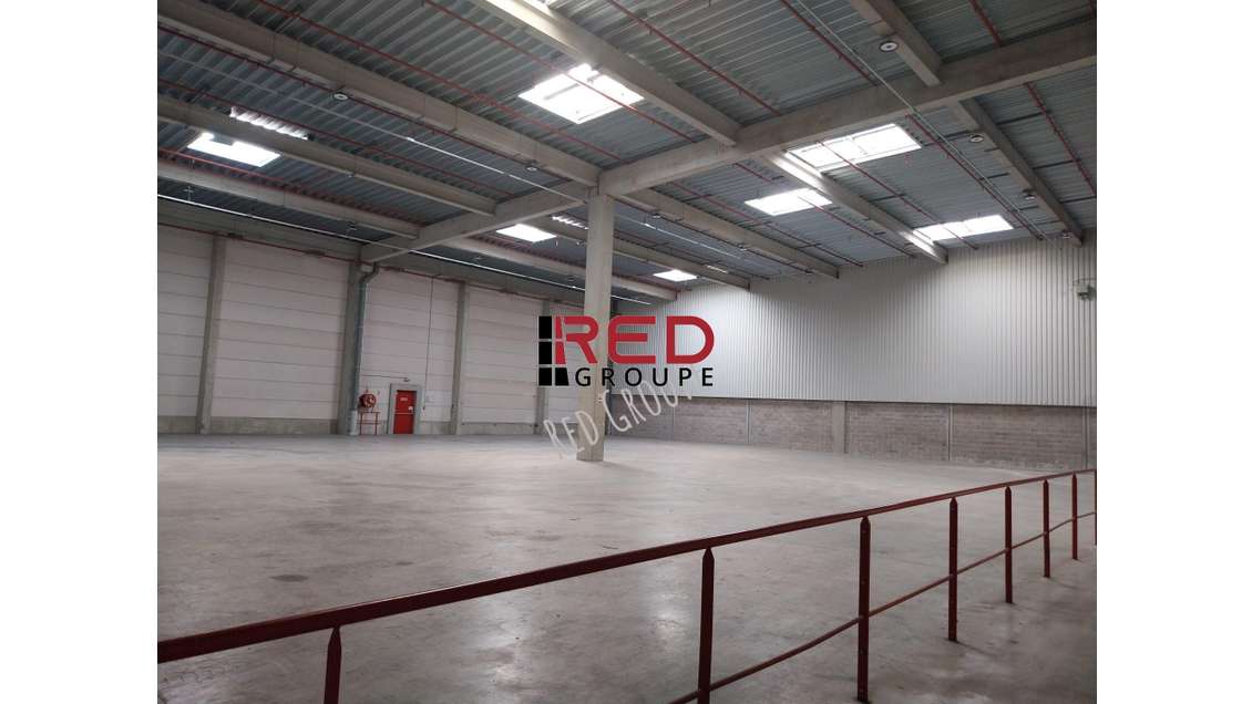 A louer entrepôt logistique 1225m² à Marseille 2e