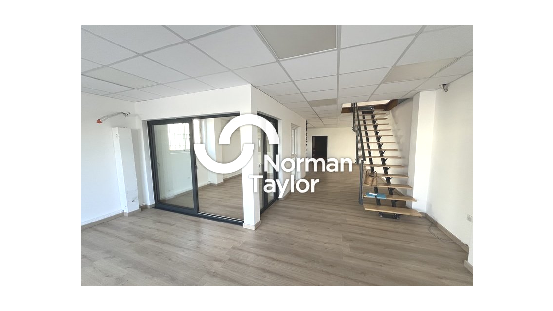 Local mixte 250m² à louer sur Mauguio