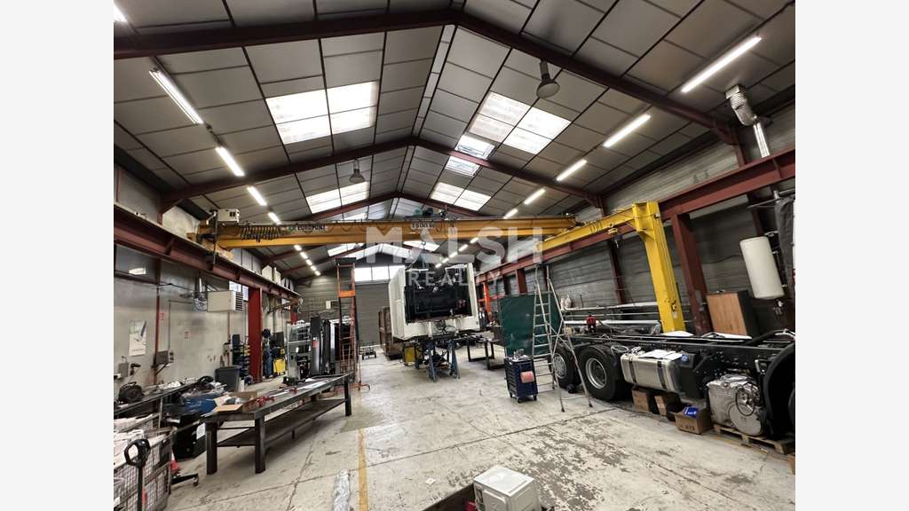 Vente magnifique bâtiment d'activités 1560m² Mions